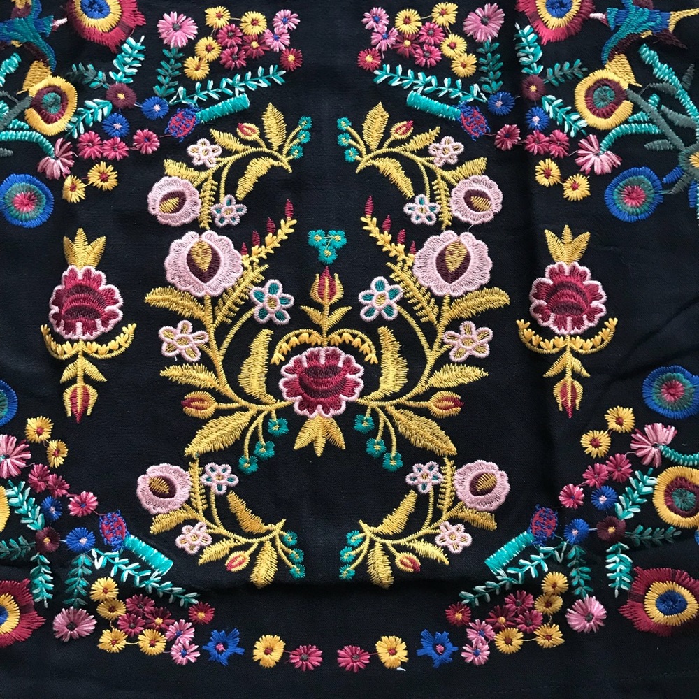 Sexy Boho Floral Embroidered Skirt - Picture 4 of 4